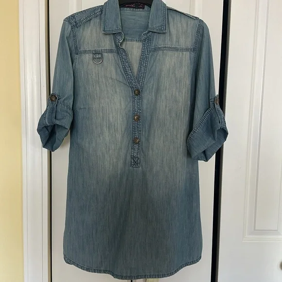 V Neckline Shirt Blouse Top - Picture 2 of 8